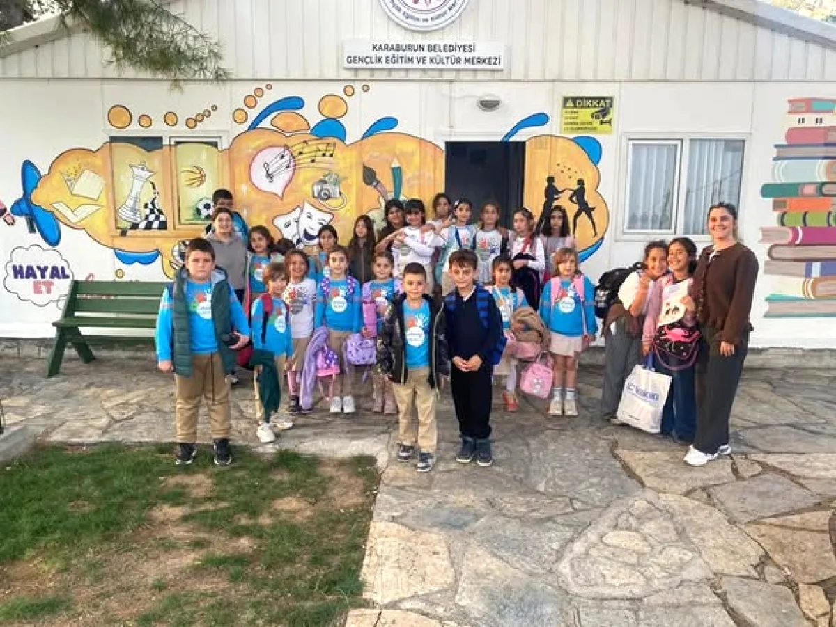 Karaburun'da Çocuklar İçin Eğitim ve Yaz Okulu Fırsatı Karaburun'da Çocuklar İçin Eğitim ve Yaz Okulu Fırsatı