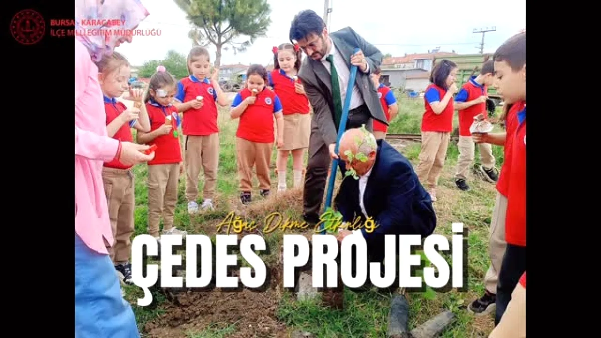 Karacabey'de Minik Eller Toprakla Buluştu: ÇEDES Projesi Kapsamında Fidan Dikimi Karacabey'de Minik Eller Toprakla Buluştu: ÇEDES Projesi Kapsamında Fidan Dikimi