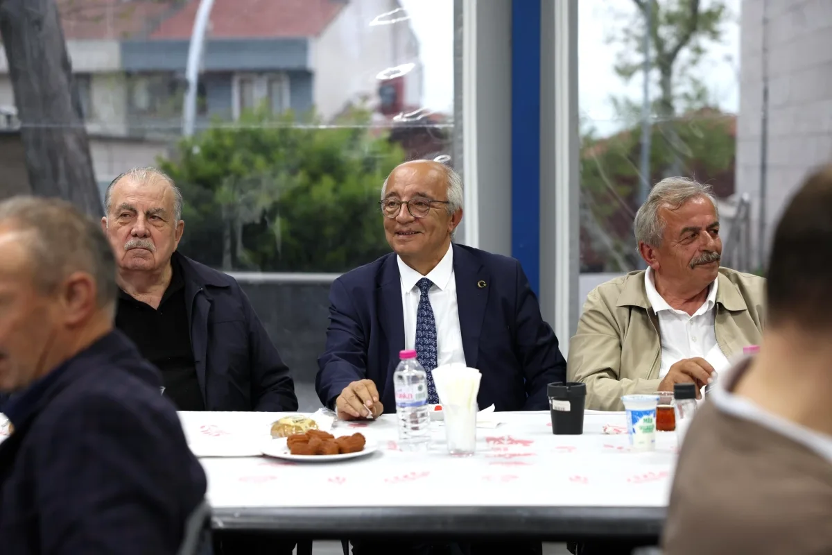 Şile'de Hemşehri Dayanışması: Belediye, Karadenizliler Derneği'ni Ziyaret Etti Şile'de Hemşehri Dayanışması: Belediye, Karadenizliler Derneği'ni Ziyaret Etti