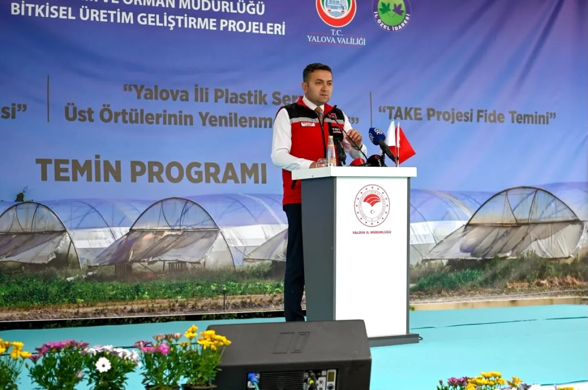 Bakan Yumaklı Yalova'da Bitkisel Üretim Projelerini Başlattı Bakan Yumaklı Yalova'da Bitkisel Üretim Projelerini Başlattı