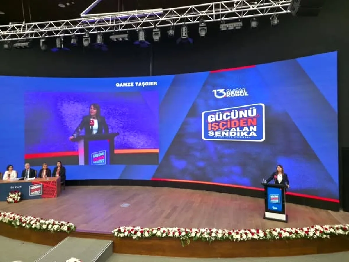 Gamze Taşçıer Belediye-İş Sendikası Genel Kurulu'nda Emekçilerle Buluştu Gamze Taşçıer Belediye-İş Sendikası Genel Kurulu'nda Emekçilerle Buluştu