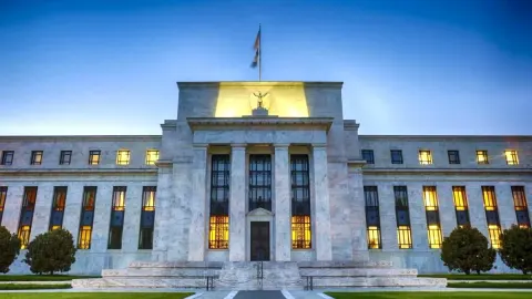 Fed'den Petrol Şoku Uyarısı: İran Çatışması ve Yapay Zeka Riskleri