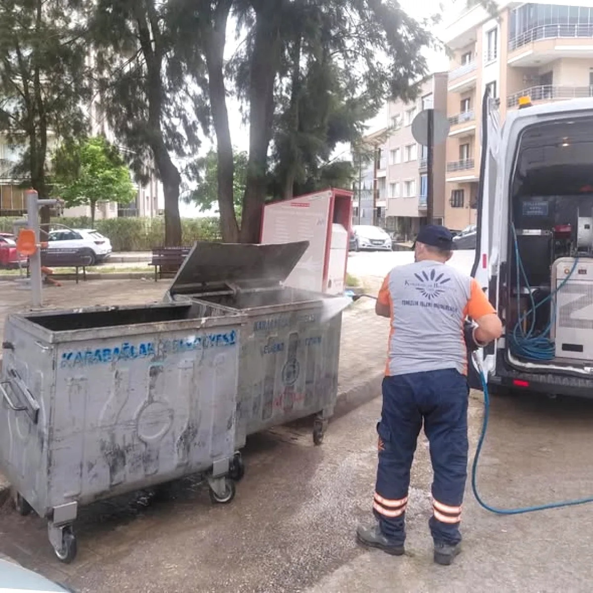 Karabağlar'da Konteyner Temizliği: Mahalle Sakinleri İçin Neden Bu Kadar Önemli? Karabağlar'da Konteyner Temizliği: Mahalle Sakinleri İçin Neden Bu Kadar Önemli?