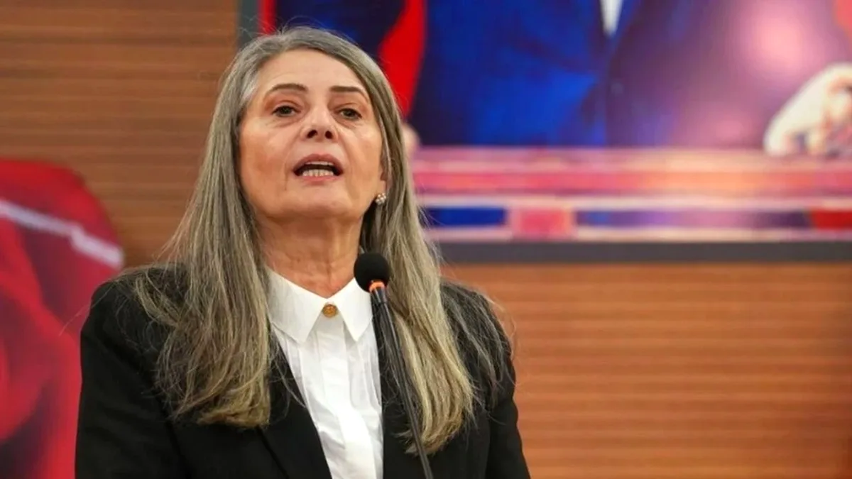 Suiçmez'den Anneler Günü'nde Anlamlı Çağrı: "Romantik Sözler Değil, Çözüm Gerek" Suiçmez'den Anneler Günü'nde Anlamlı Çağrı: "Romantik Sözler Değil, Çözüm Gerek"