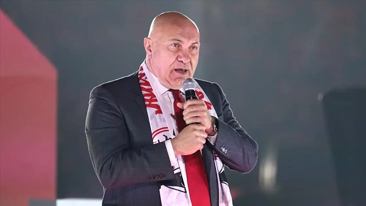 Samsunspor Başkanı'ndan Galatasaray Açıklaması Samsunspor Başkanı'ndan Galatasaray Açıklaması