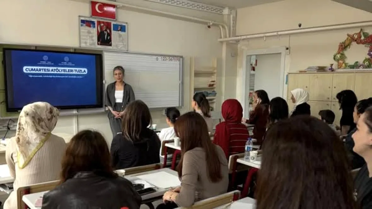 İstanbul'da Öğretmenler Cumartesi Atölyeleriyle Gelişti İstanbul'da Öğretmenler Cumartesi Atölyeleriyle Gelişti