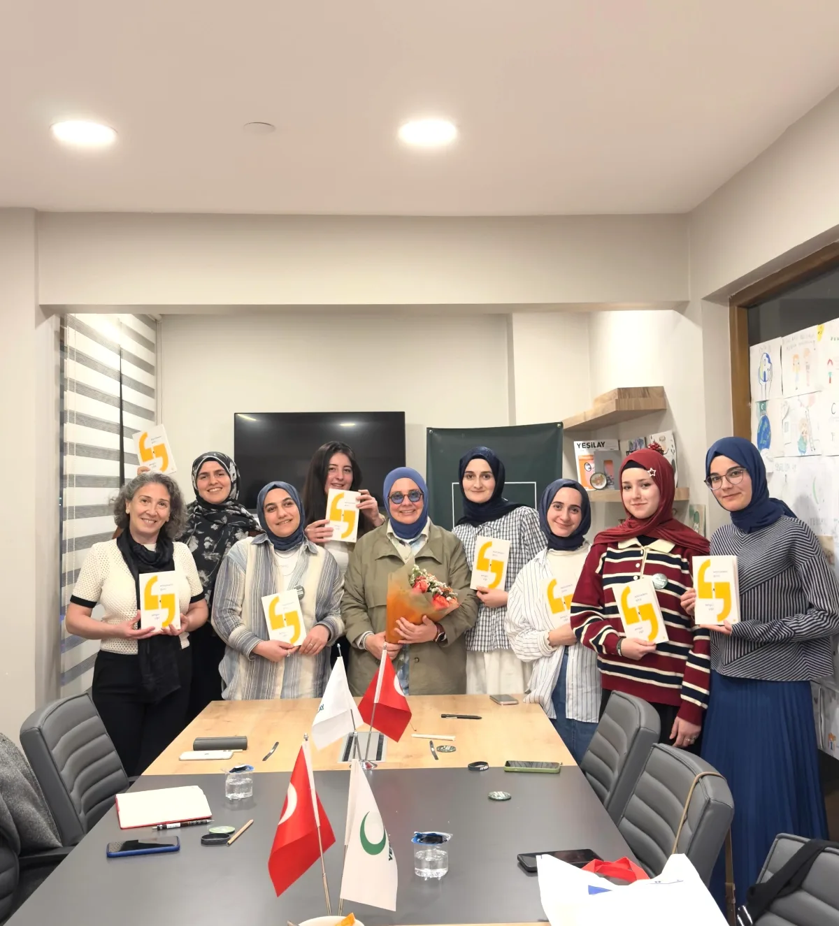 Üsküdar'da Sözcüklerin Terapötik Gücü Keşfedildi Üsküdar'da Sözcüklerin Terapötik Gücü Keşfedildi