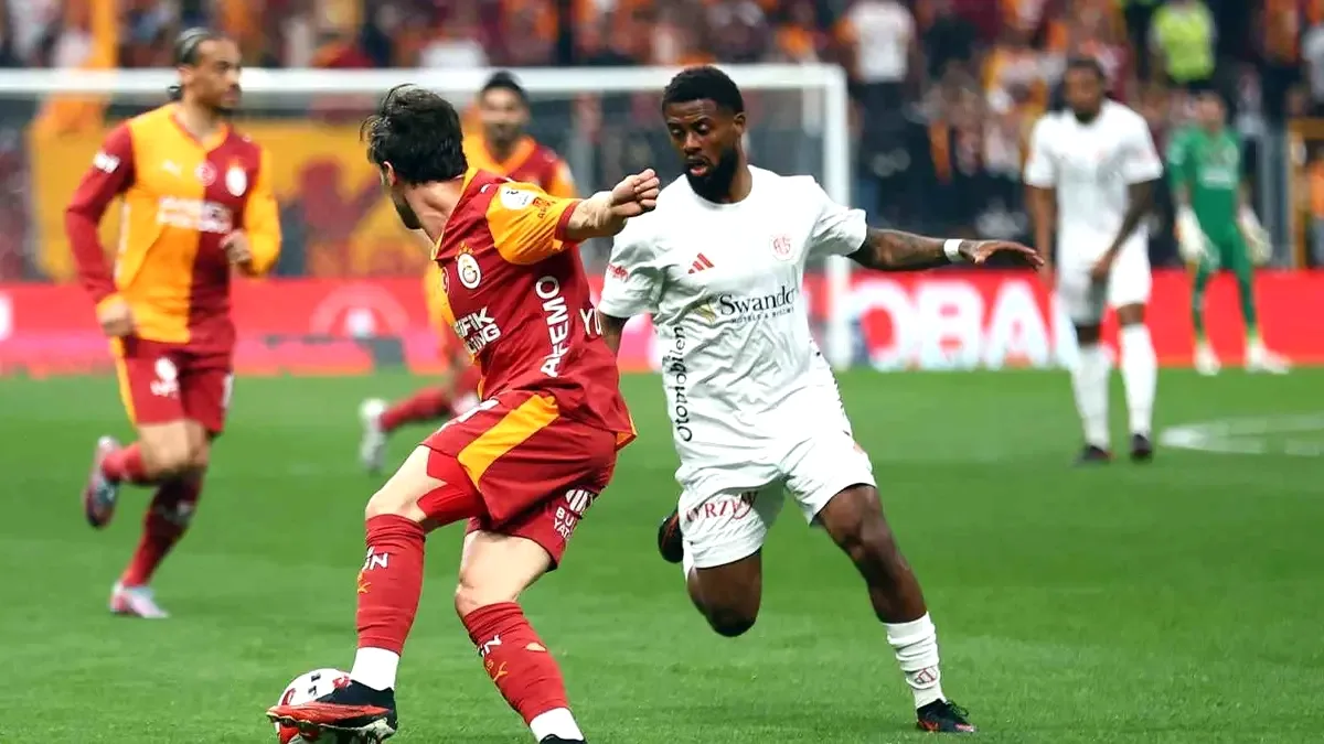 Yunus Akgün Galatasaray'da 100. Lig Maçına Çıktı | Dalya Dedi Yunus Akgün Galatasaray'da 100. Lig Maçına Çıktı | Dalya Dedi