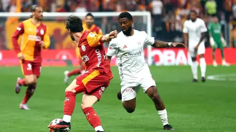 Yunus Akgün Galatasaray'da 100. Lig Maçına Çıktı | Dalya Dedi