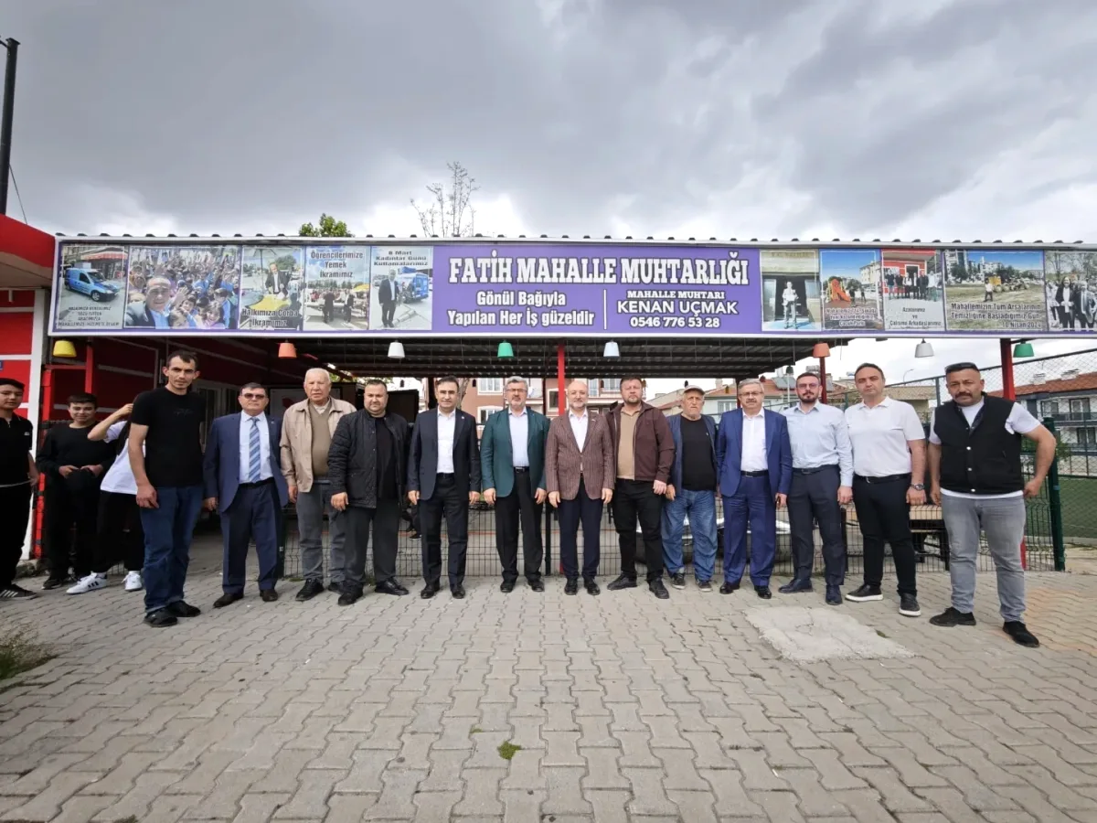 AK Partili Heyet Fatih Mahallesi'nde Uçurtma Şenliğine Katıldı, Muhtarı Ziyaret Etti AK Partili Heyet Fatih Mahallesi'nde Uçurtma Şenliğine Katıldı, Muhtarı Ziyaret Etti