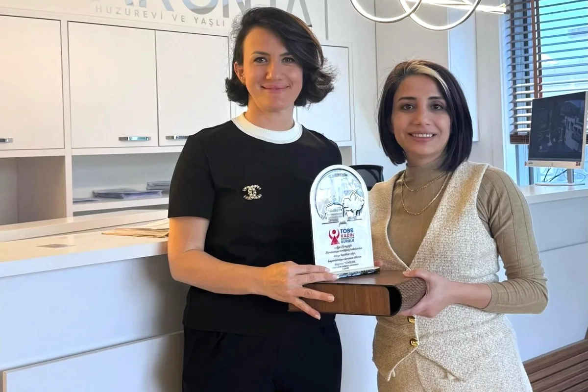 Yalova'da Kadın Girişimcilerden Yaşlı Bakım Merkezine Anlamlı Ziyaret Yalova'da Kadın Girişimcilerden Yaşlı Bakım Merkezine Anlamlı Ziyaret