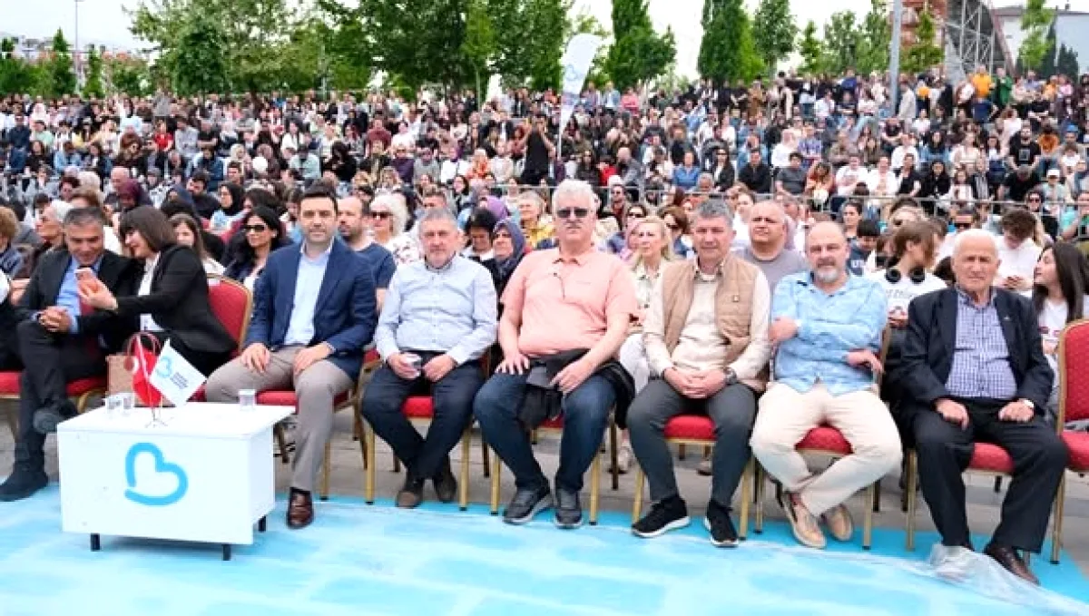 Rahmi Kula Başkanlığındaki BTSO Heyeti GastroFest'te Rahmi Kula Başkanlığındaki BTSO Heyeti GastroFest'te