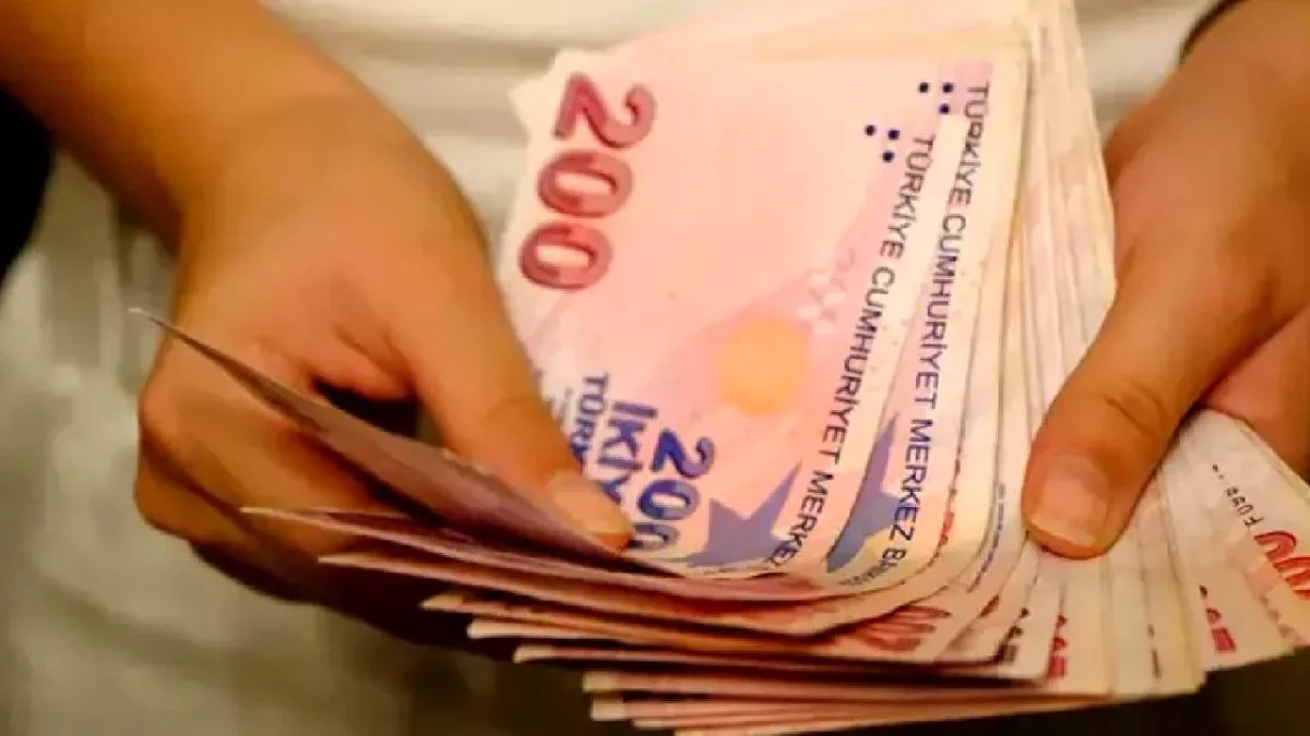 Mevduat Faizleri Yüzde 45'e Dayandı: 500 Bin TL Ayda Ne Kazandırıyor? Mevduat Faizleri Yüzde 45'e Dayandı: 500 Bin TL Ayda Ne Kazandırıyor?