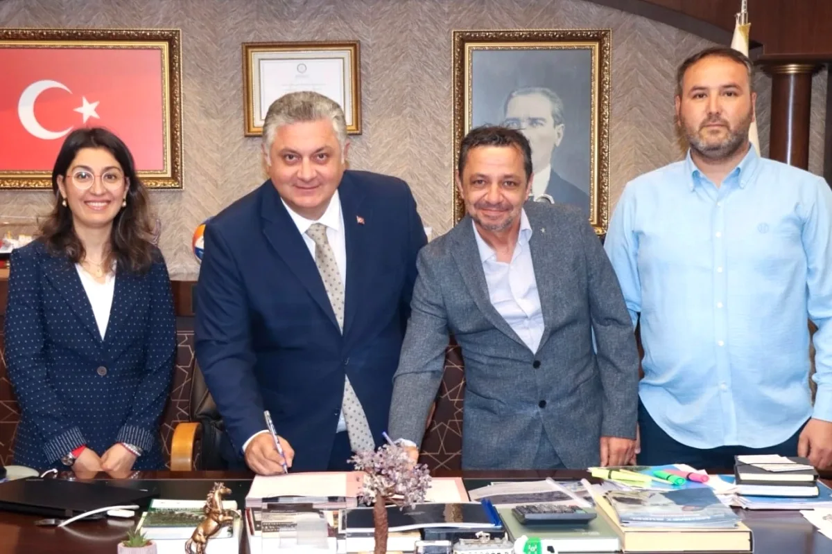 Yalova'da Memur Hakları Güçlendi: Sosyal Denge Sözleşmesi İmzalandı Yalova'da Memur Hakları Güçlendi: Sosyal Denge Sözleşmesi İmzalandı