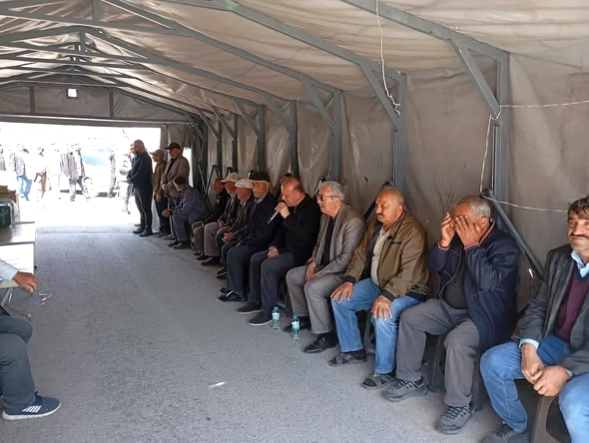 Bünyan'da Taziye Ziyareti: Hüsref Atay'ın Ailesine Başsağlığı Bünyan'da Taziye Ziyareti: Hüsref Atay'ın Ailesine Başsağlığı