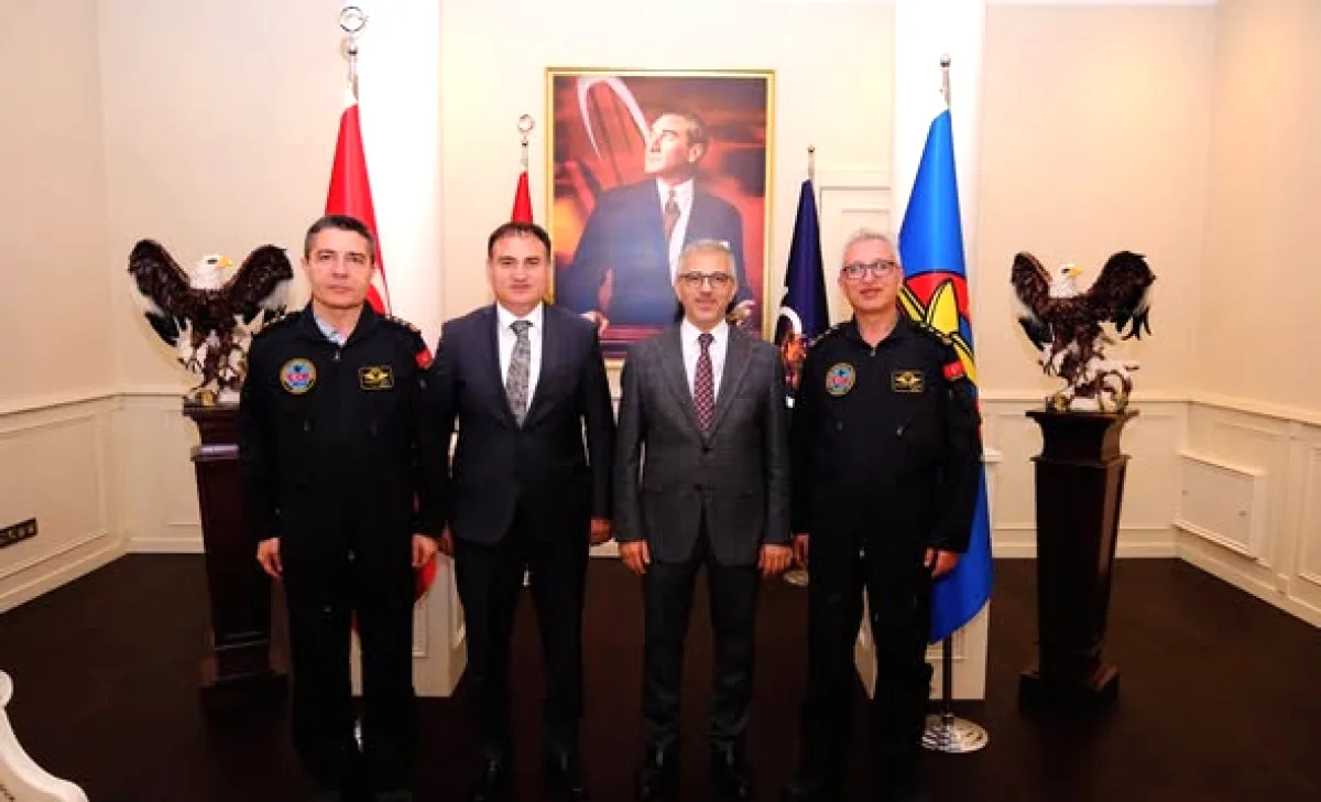 Jandarma Havacılık ile THK Arasında Stratejik İş Birliği Görüşmesi Jandarma Havacılık ile THK Arasında Stratejik İş Birliği Görüşmesi