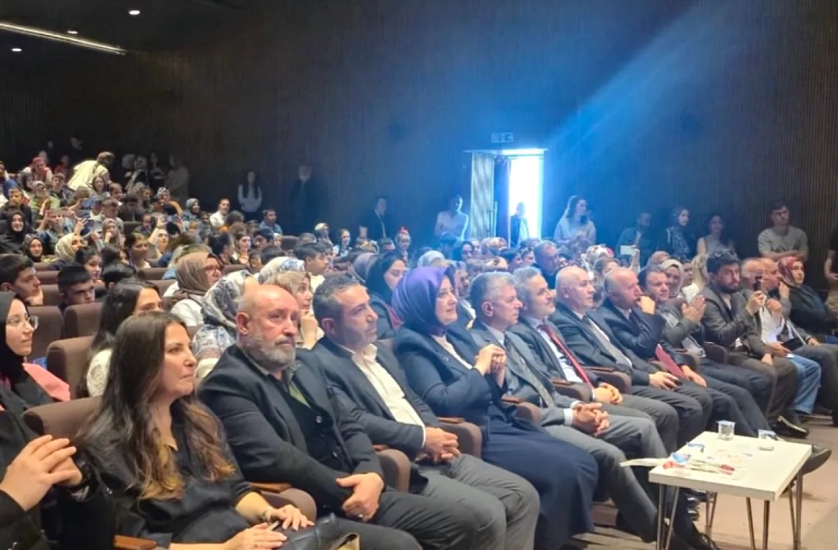 Yeşilay'dan Özel Eğitim Şenliği'ne Anlamlı Destek Yeşilay'dan Özel Eğitim Şenliği'ne Anlamlı Destek