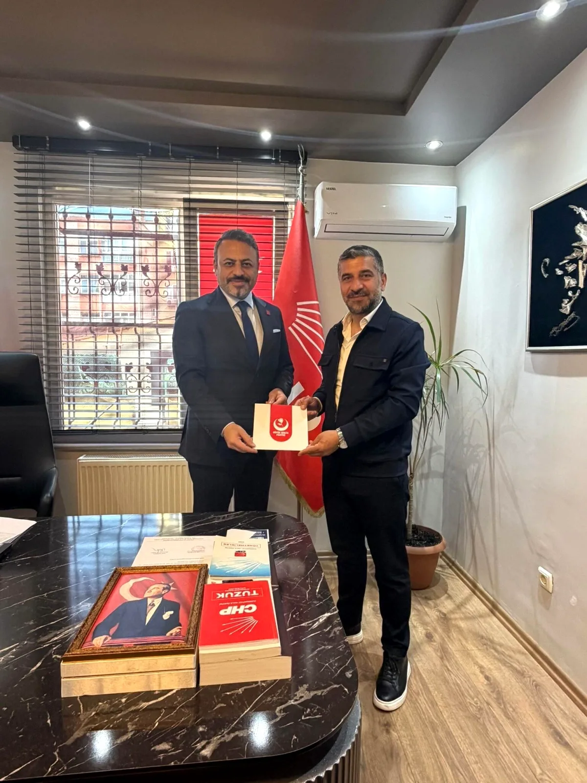 BBP'den CHP Ümraniye İlçe Başkanlığı'na Kongre Daveti BBP'den CHP Ümraniye İlçe Başkanlığı'na Kongre Daveti