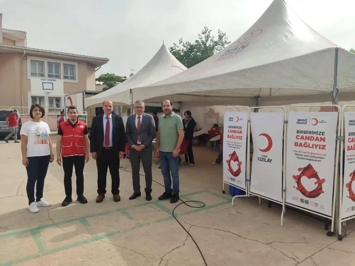 Yüreğir'de Kan Bağışı Seferberliği: İlçe Milli Eğitim Müdürü Aydın'dan Örnek Katılım Yüreğir'de Kan Bağışı Seferberliği: İlçe Milli Eğitim Müdürü Aydın'dan Örnek Katılım