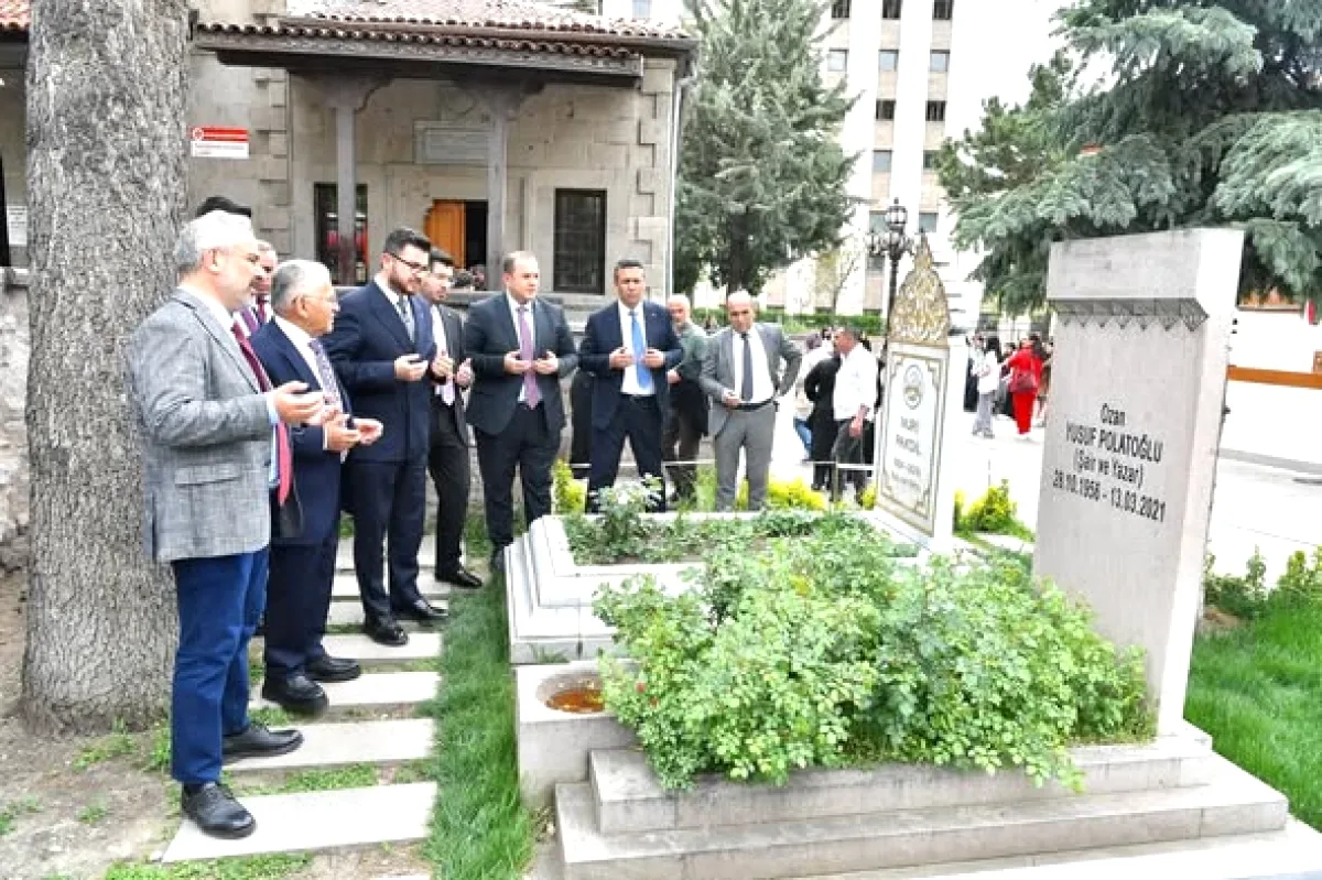Kayseri'den Ankara'ya Tarihi ve Manevi Ziyaret Kayseri'den Ankara'ya Tarihi ve Manevi Ziyaret