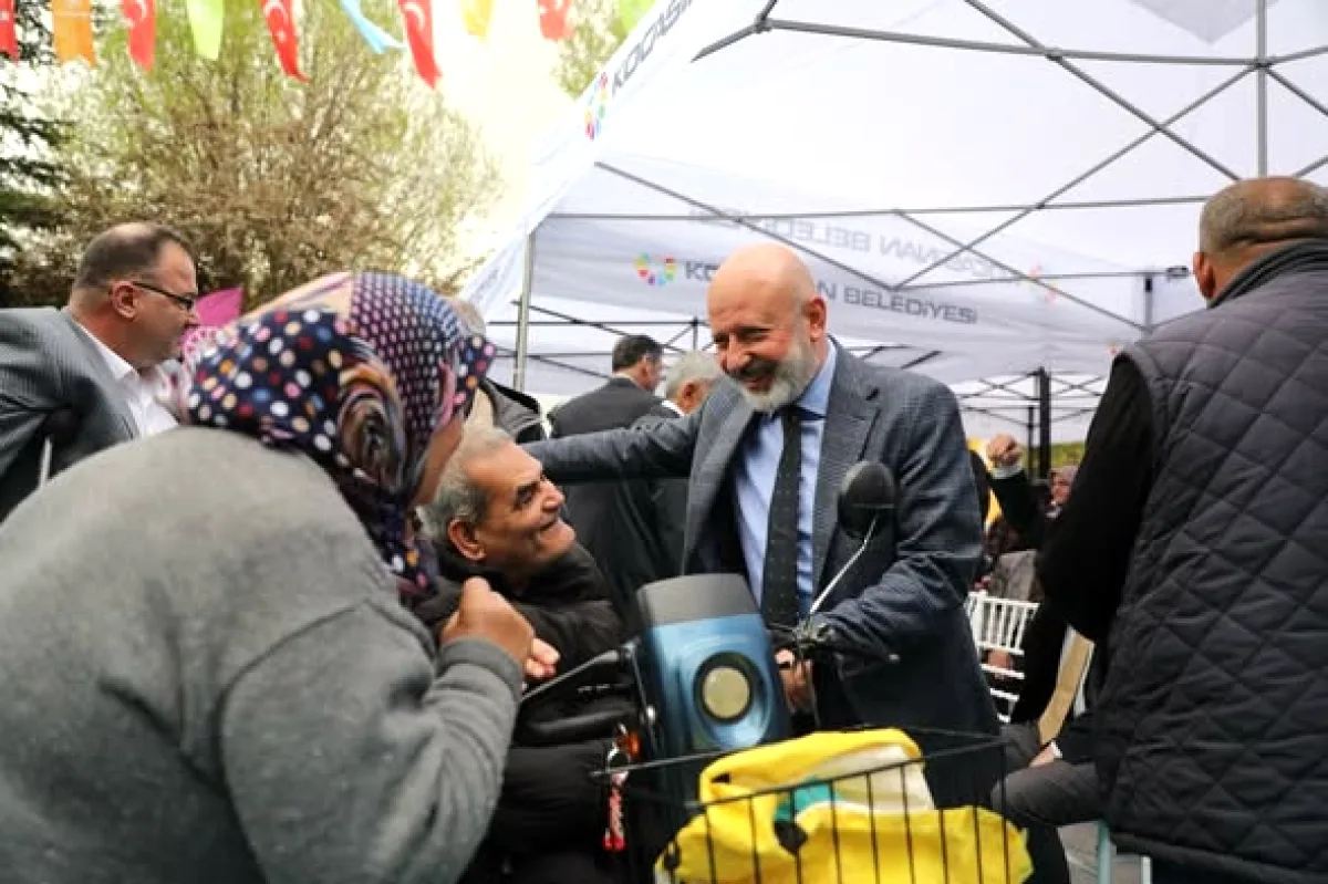 Kocasinan'da Engelliler Haftası'nda 22 Akülü Araç Teslim Edildi Kocasinan'da Engelliler Haftası'nda 22 Akülü Araç Teslim Edildi