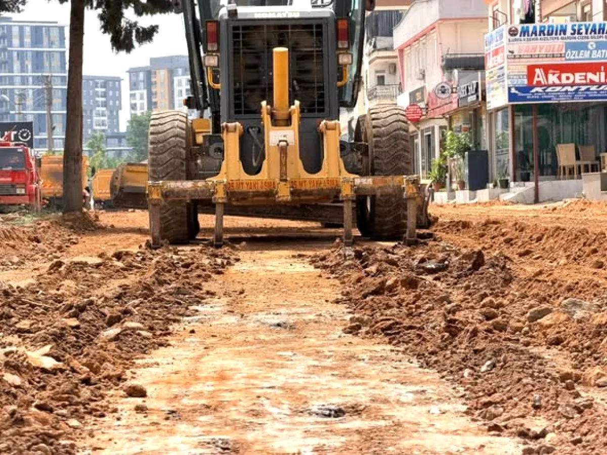 Kepez Güneş Mahallesi 3500 Sokak'ta Yol Düzenleme Çalışması Başladı Kepez Güneş Mahallesi 3500 Sokak'ta Yol Düzenleme Çalışması Başladı