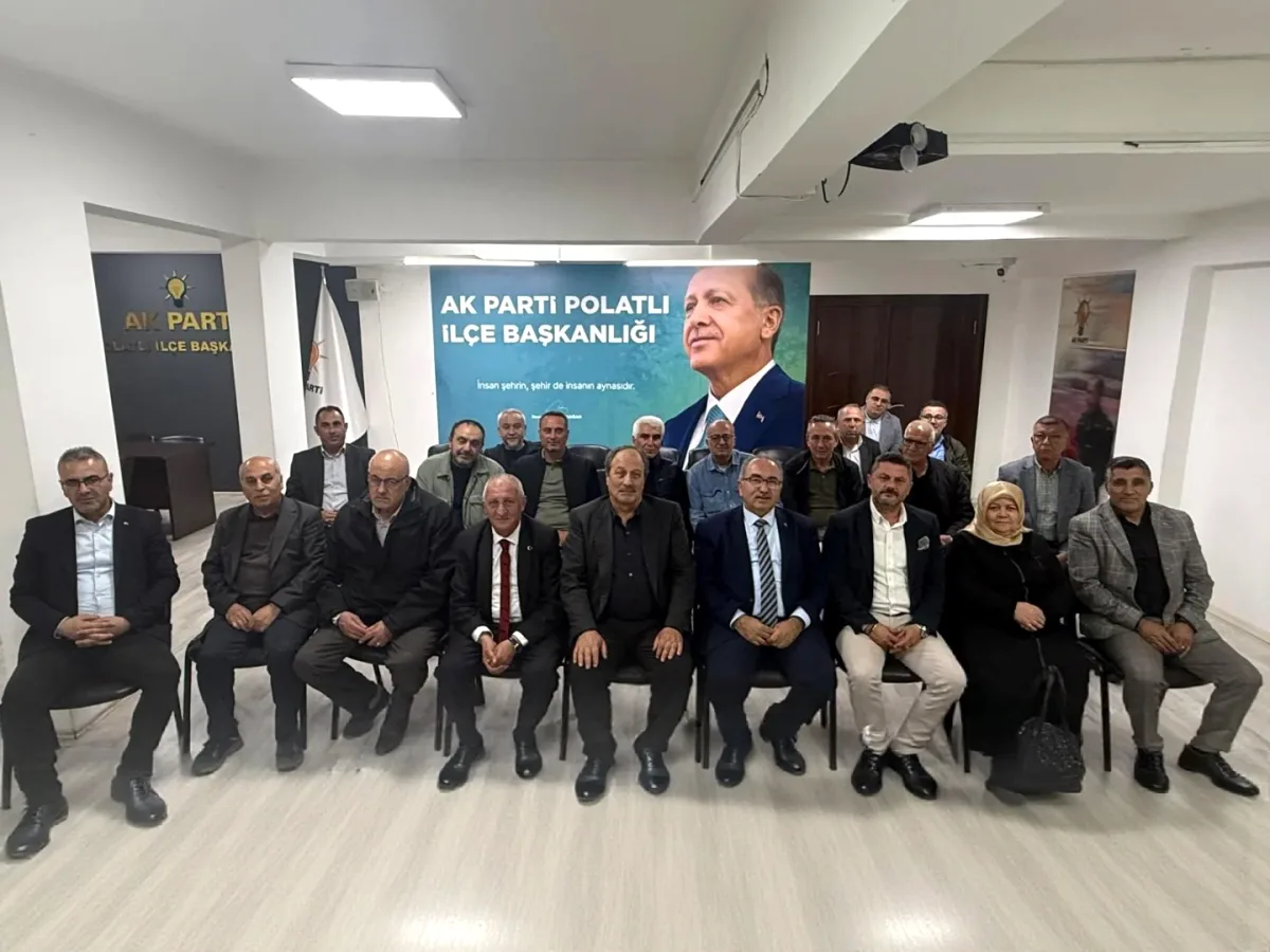 Polatlı AK Parti'de Nezaket Ziyareti: "Omuz Omuza Yürüyoruz" Polatlı AK Parti'de Nezaket Ziyareti: "Omuz Omuza Yürüyoruz"