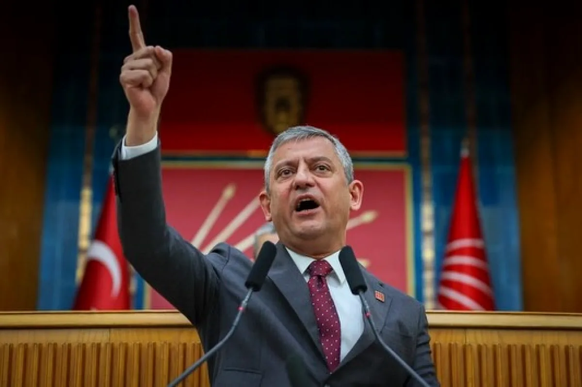 Balıkesir'den Gençlik Kolu Temsilcileri Meclis'te: Özel'in Gündem Değerlendirmesi Dinlendi Balıkesir'den Gençlik Kolu Temsilcileri Meclis'te: Özel'in Gündem Değerlendirmesi Dinlendi