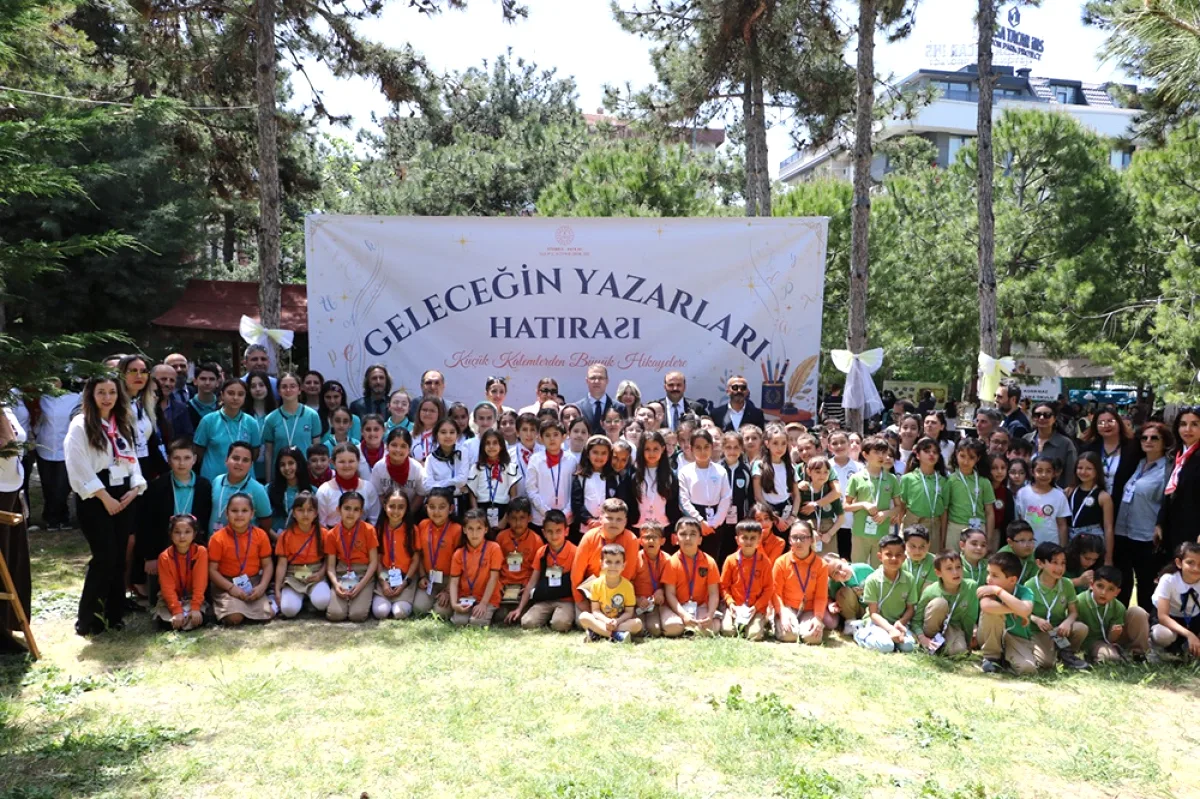 Avcılar'da Geleceğin Yazarları Fuarı: Minik Kalemler Büyük Hayallerle Buluştu Avcılar'da Geleceğin Yazarları Fuarı: Minik Kalemler Büyük Hayallerle Buluştu