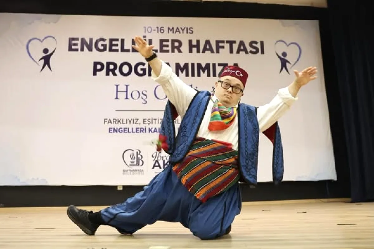 Bayrampaşa'da Engelliler Haftası Coşkusu: Birlik Mesajı Verildi Bayrampaşa'da Engelliler Haftası Coşkusu: Birlik Mesajı Verildi