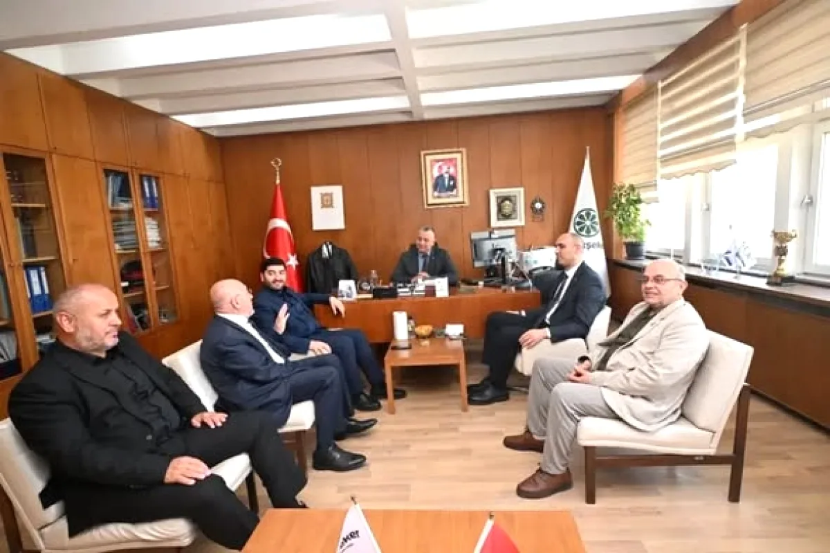 AK Parti Etimesgut İlçe Başkanı Yasin Sankazan, Türkşeker EMAF Fabrikası'nı Ziyaret Etti AK Parti Etimesgut İlçe Başkanı Yasin Sankazan, Türkşeker EMAF Fabrikası'nı Ziyaret Etti