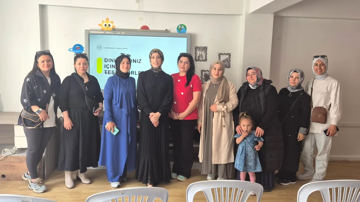 Avcılar'da Veli Semineri: Oyunun Çocuk Gelişimindeki Rolü Avcılar'da Veli Semineri: Oyunun Çocuk Gelişimindeki Rolü