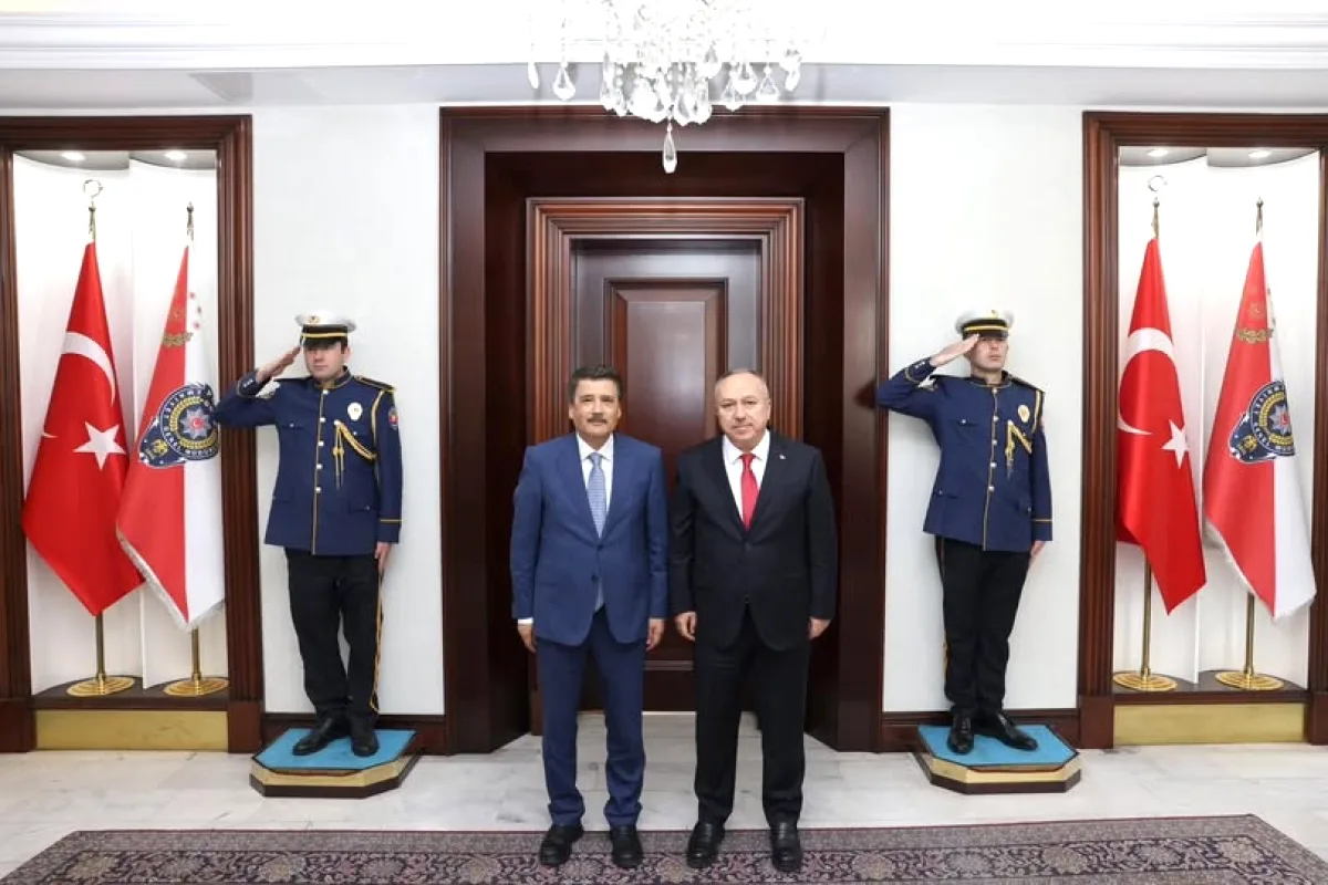 AK Partili Çelik'ten Emniyet Genel Müdürü Fidan'a Hayırlı Olsun Ziyareti AK Partili Çelik'ten Emniyet Genel Müdürü Fidan'a Hayırlı Olsun Ziyareti