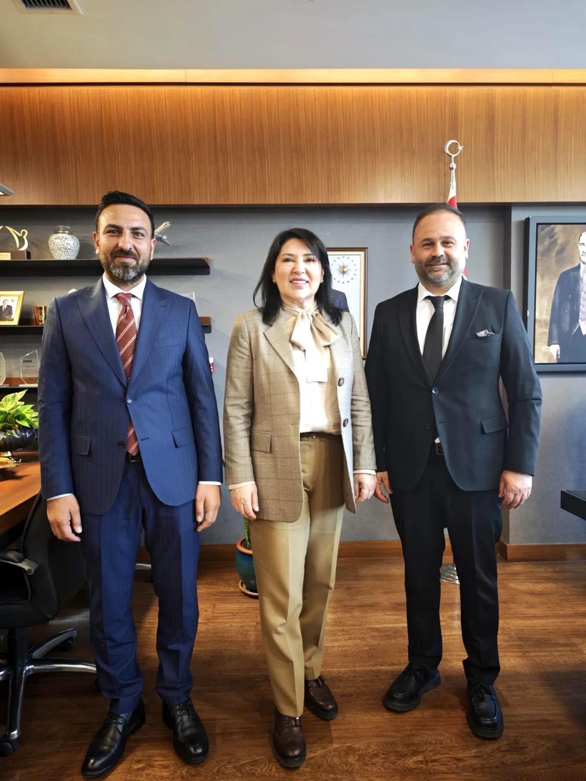 AK Partili Karamık, Seyhan İlçe Yöneticilerini Meclis'te Ağırladı AK Partili Karamık, Seyhan İlçe Yöneticilerini Meclis'te Ağırladı
