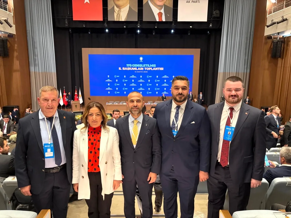 Yalova AK Parti Heyeti 179. İl Başkanları Toplantısı'na Katıldı Yalova AK Parti Heyeti 179. İl Başkanları Toplantısı'na Katıldı