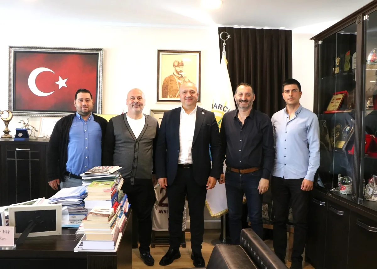 Çınarcık Belediyespor'da Yeni Teknik Direktör Kürşat Özkan Çınarcık Belediyespor'da Yeni Teknik Direktör Kürşat Özkan