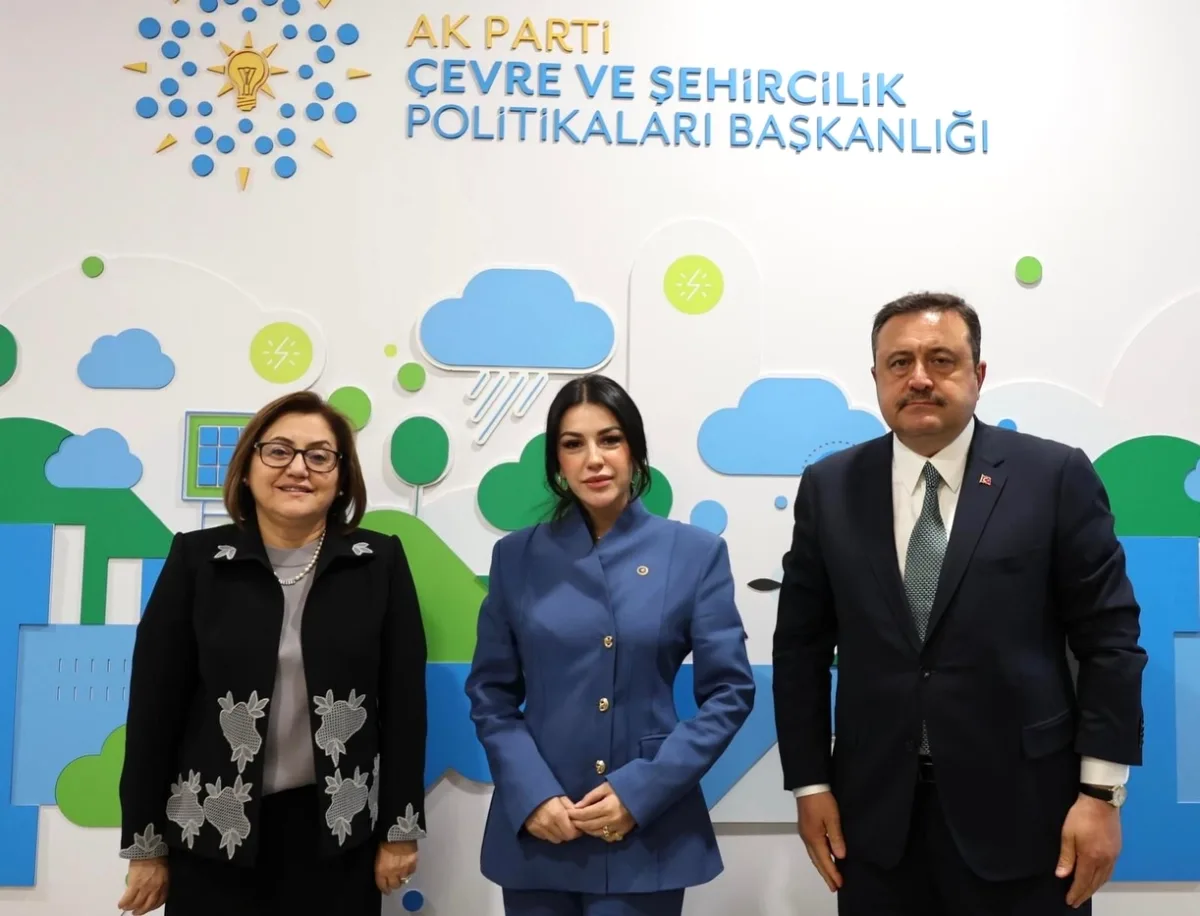 Gaziantep'te Deprem Sonrası Yapılanma Çalışmaları Görüşüldü Gaziantep'te Deprem Sonrası Yapılanma Çalışmaları Görüşüldü