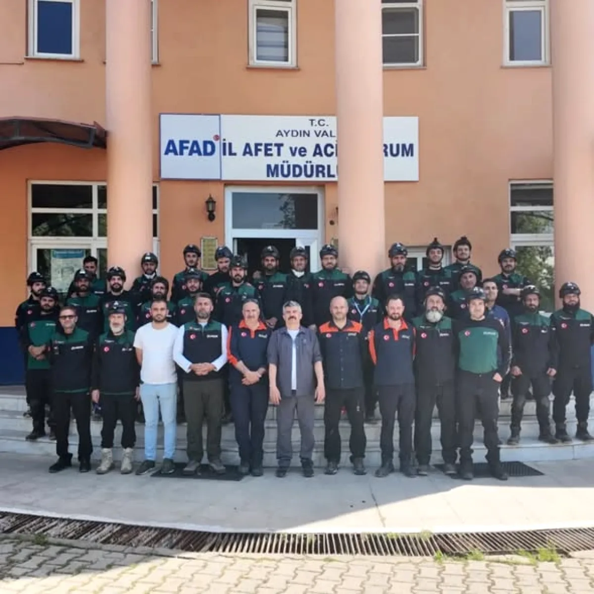 Balıkesir AFAD, Aydın Nezir Derneği'ne Sertifika Sınavı Düzenledi Balıkesir AFAD, Aydın Nezir Derneği'ne Sertifika Sınavı Düzenledi