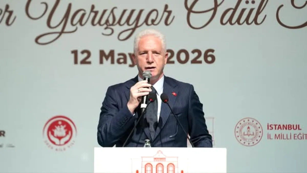 İstanbul'da 5 Bin 43 Veli Kitap Okuma Yarışmasında Yarıştı İstanbul'da 5 Bin 43 Veli Kitap Okuma Yarışmasında Yarıştı