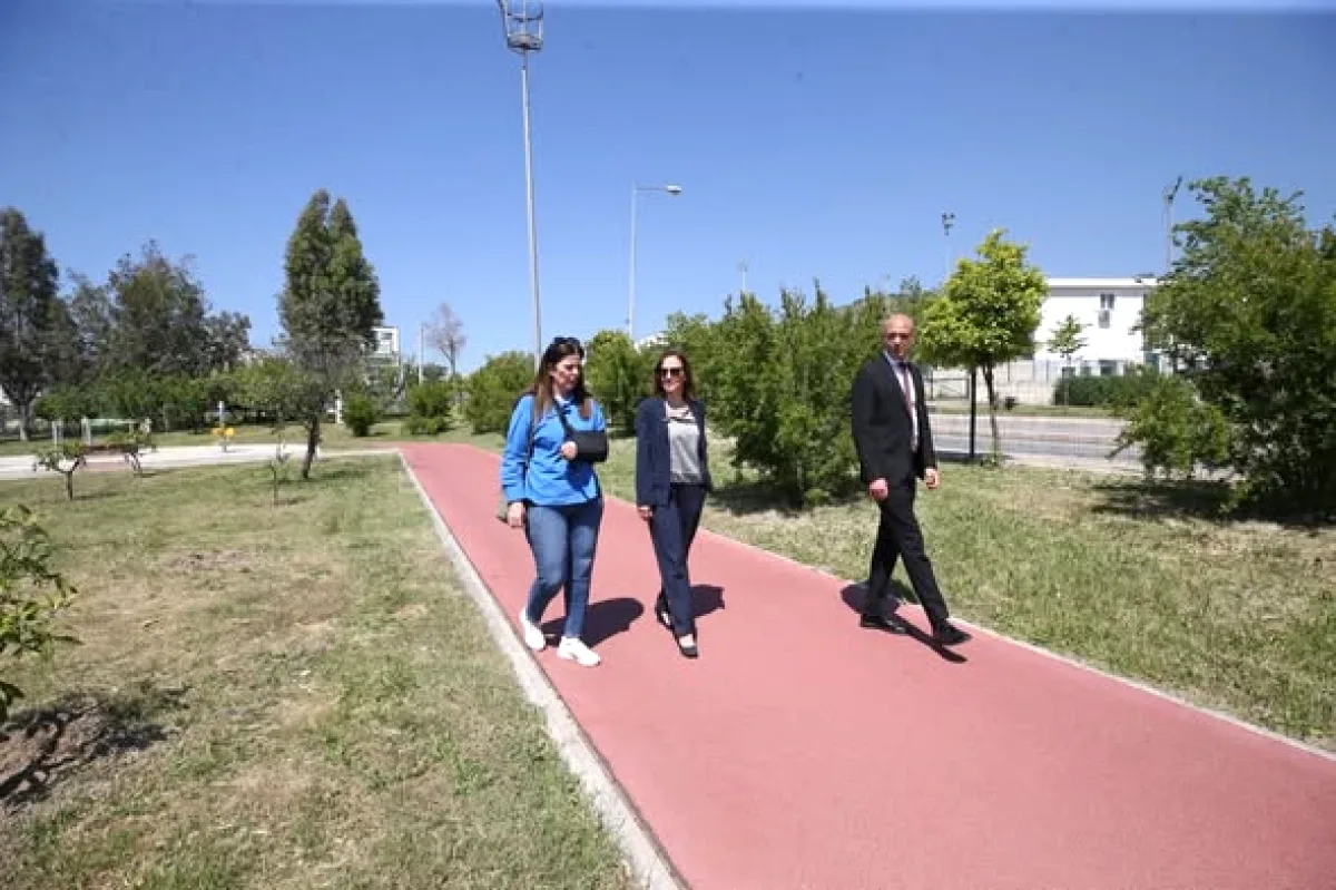 Karşıyaka'da Parklar Yaz Sezonuna Hazır: Meyve Bahçesi Parkı Yenilendi Karşıyaka'da Parklar Yaz Sezonuna Hazır: Meyve Bahçesi Parkı Yenilendi