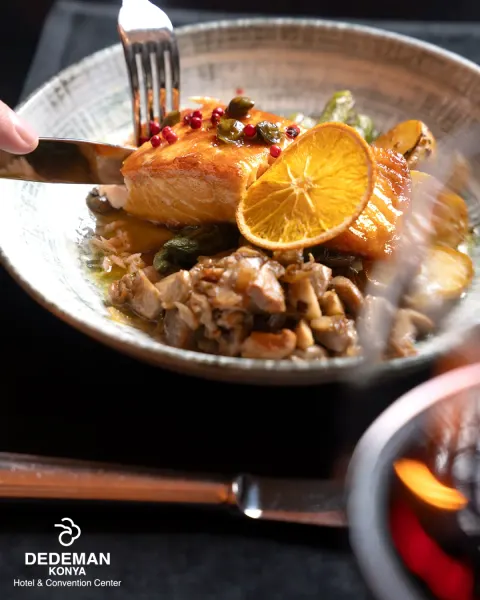 Dedeman Konya Gastronomi Ödülü Aldı: Tabaktaki Detaylarda Saklı Özen Dedeman Konya Gastronomi Ödülü Aldı: Tabaktaki Detaylarda Saklı Özen