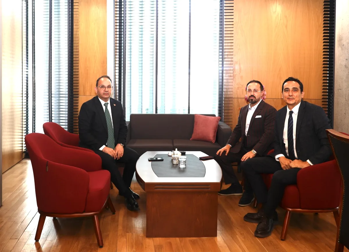 Dap Yapı Temsilcileri Şişli Kaymakamlığını Ziyaret Etti Dap Yapı Temsilcileri Şişli Kaymakamlığını Ziyaret Etti