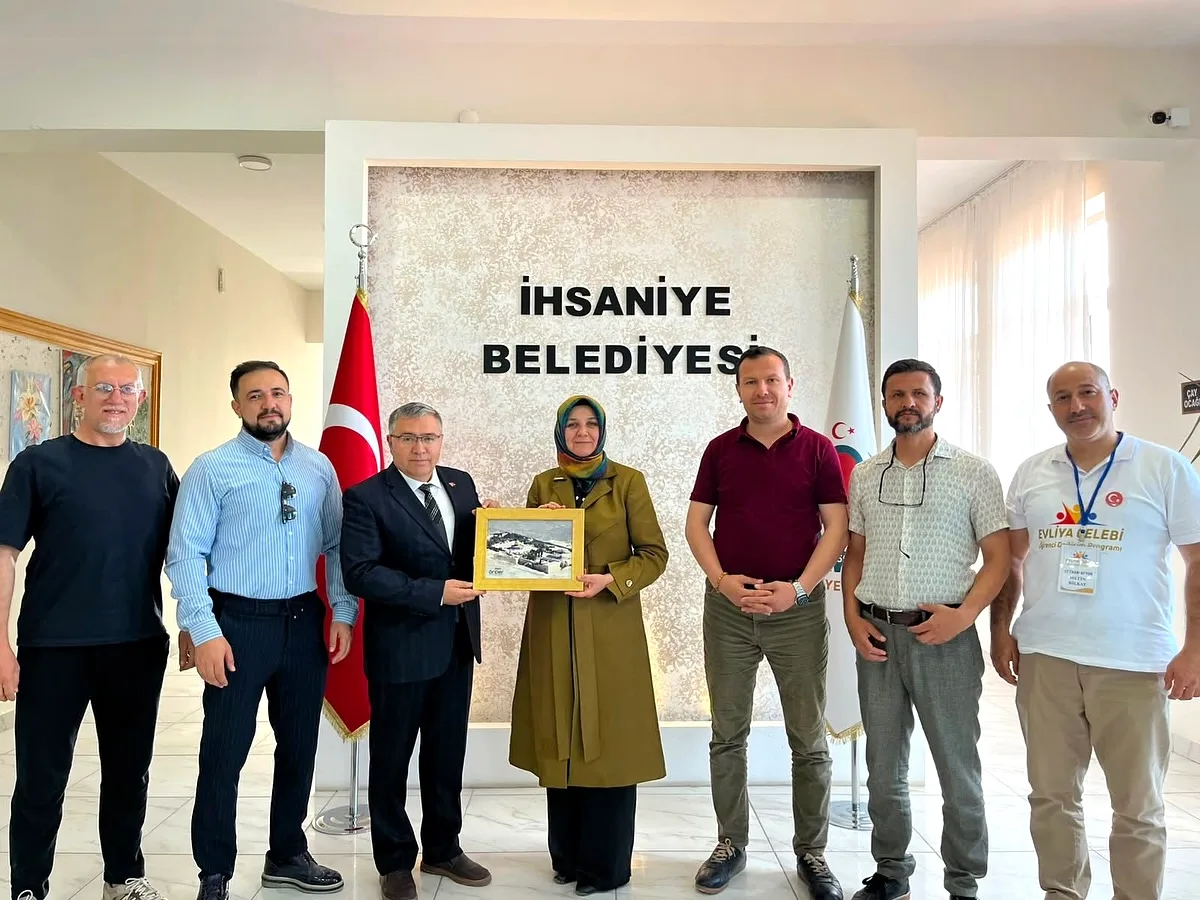 İhsaniye'de Öğrenci Değişim Programına Belediye Ziyareti İhsaniye'de Öğrenci Değişim Programına Belediye Ziyareti