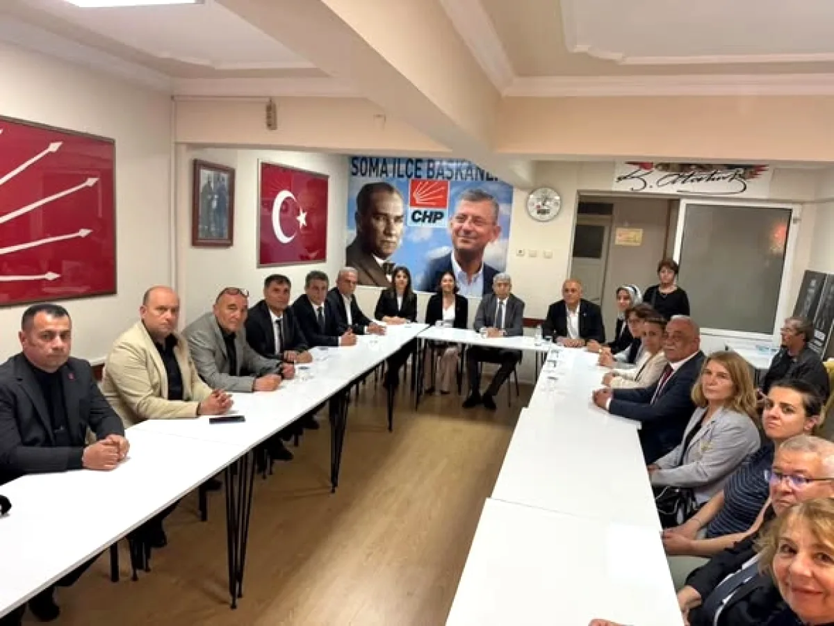 CHP'li Taşçıer Soma'da Maden İşçileriyle Buluştu CHP'li Taşçıer Soma'da Maden İşçileriyle Buluştu