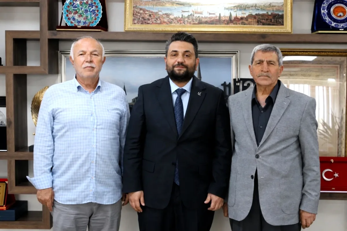 Yeniden Refah İstanbul İl Başkanı Taşcı'ya Hayırlı Olsun Ziyareti Yeniden Refah İstanbul İl Başkanı Taşcı'ya Hayırlı Olsun Ziyareti