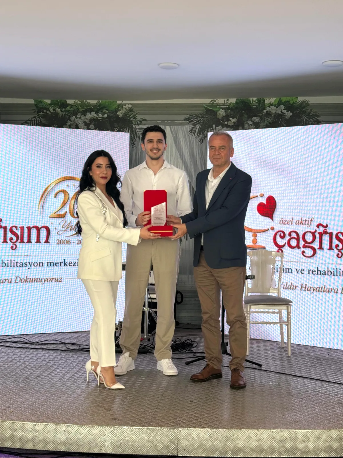AK Parti Silivri Başkanı Barlas, Özel Eğitim Merkezinin 20. Yılına Katıldı AK Parti Silivri Başkanı Barlas, Özel Eğitim Merkezinin 20. Yılına Katıldı
