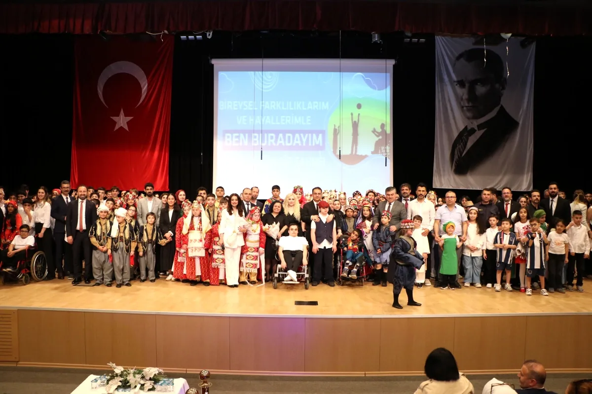 Sancaktepe'de Engelsiz Sahne: Özel Öğrenciler Yeteneklerini Sergiledi Sancaktepe'de Engelsiz Sahne: Özel Öğrenciler Yeteneklerini Sergiledi