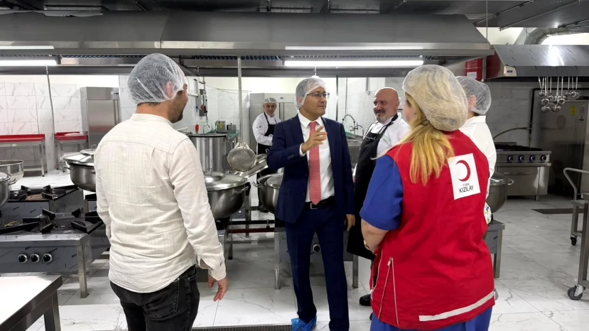 Bağcılar'da Aşevi Denetimi: Kaymakam UÇGUN Yerinde İnceleme Yaptı Bağcılar'da Aşevi Denetimi: Kaymakam UÇGUN Yerinde İnceleme Yaptı