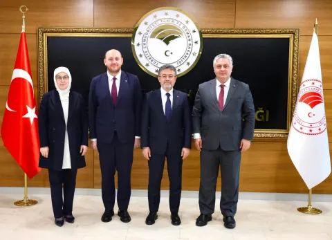 Yalova Heyeti Bakan Yumaklı ile Tarım Yatırımlarını Görüştü