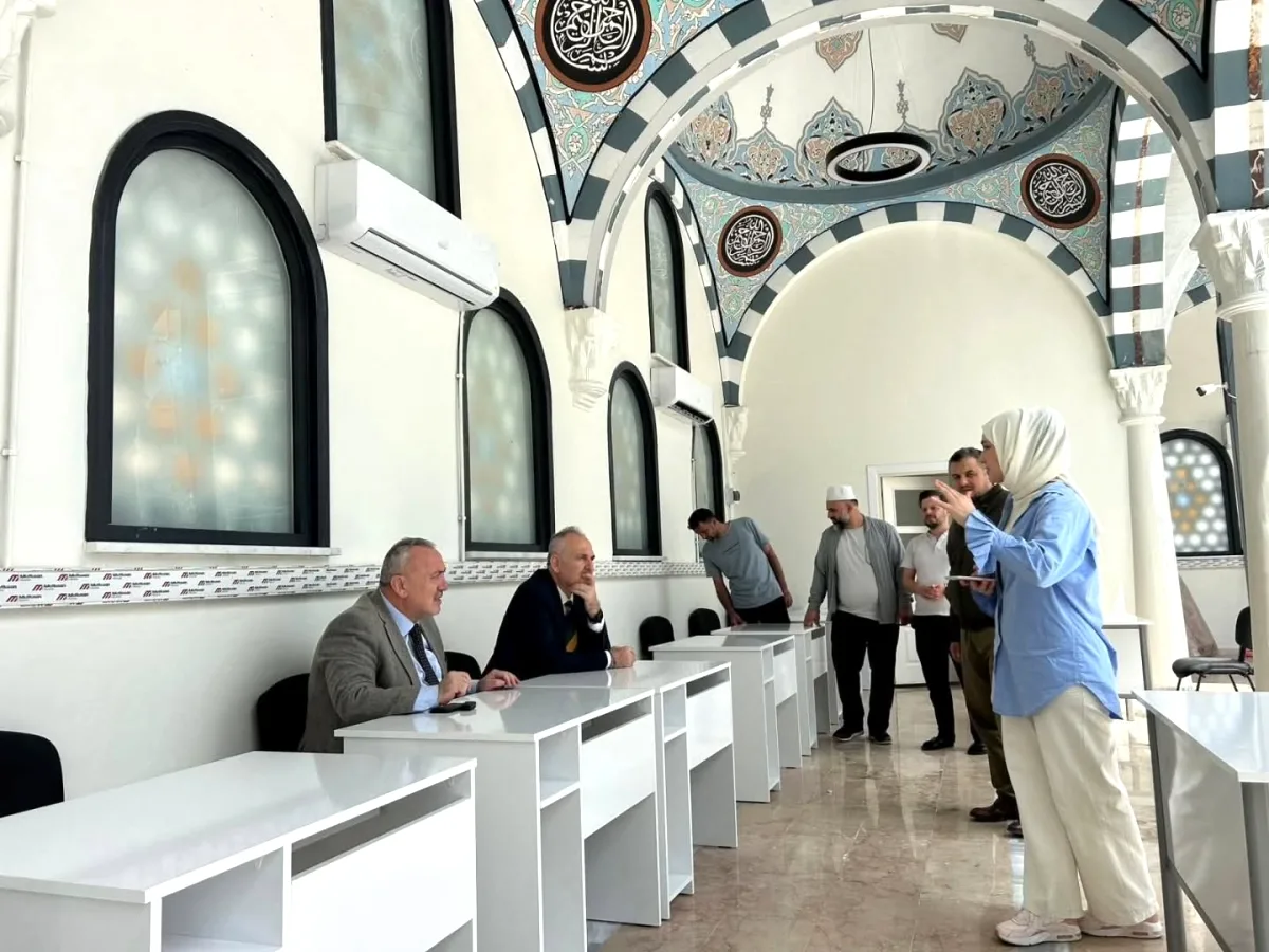Kaymakam Yönden'den Ödev Evi Ziyareti Kaymakam Yönden'den Ödev Evi Ziyareti